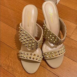 Forever 21 Beige and Gold Studded Mules